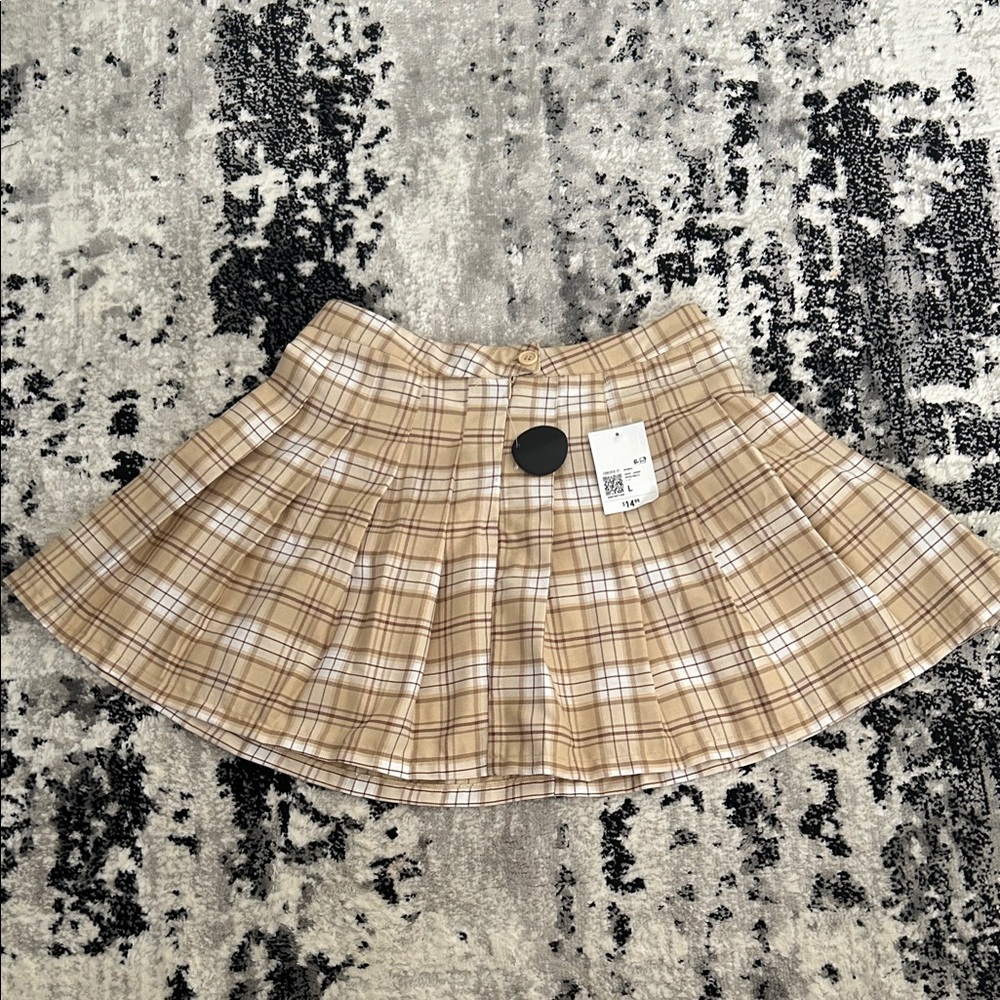 Forever 21 Beige Plaid Skater Skirt